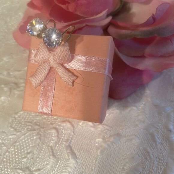 🛍Swarovski Crystal Drop  Fashion Earrings - Picture 2 of 8